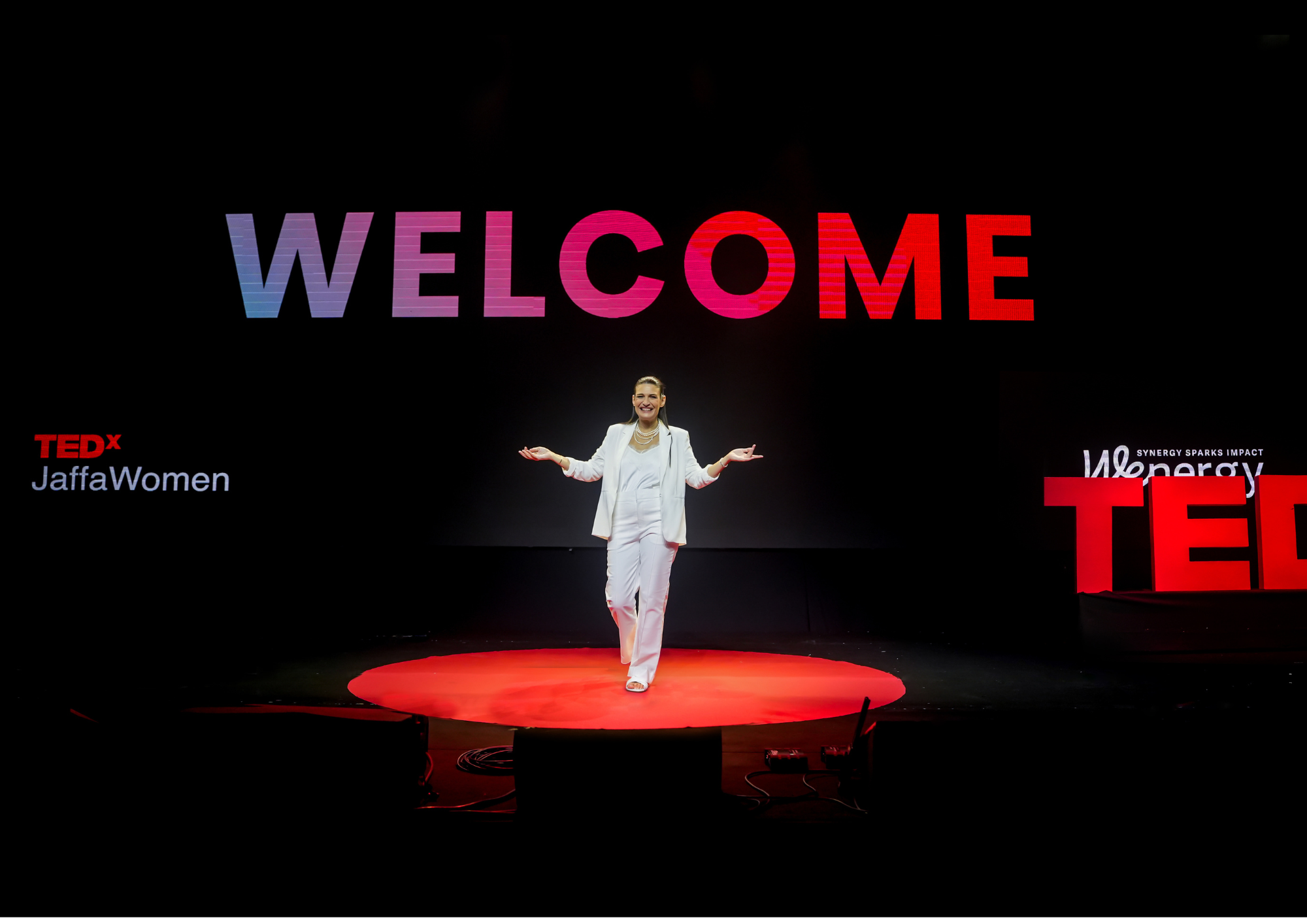 רגע מהבמה 2